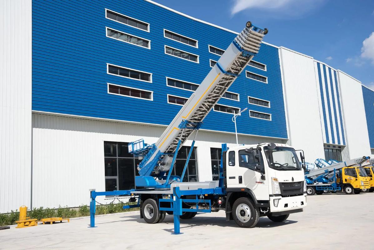 赤壁小型云梯车上料车租赁多少钱